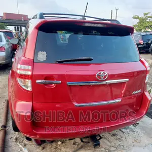 Toyota RAV4 2.5 Limited 2012 Red