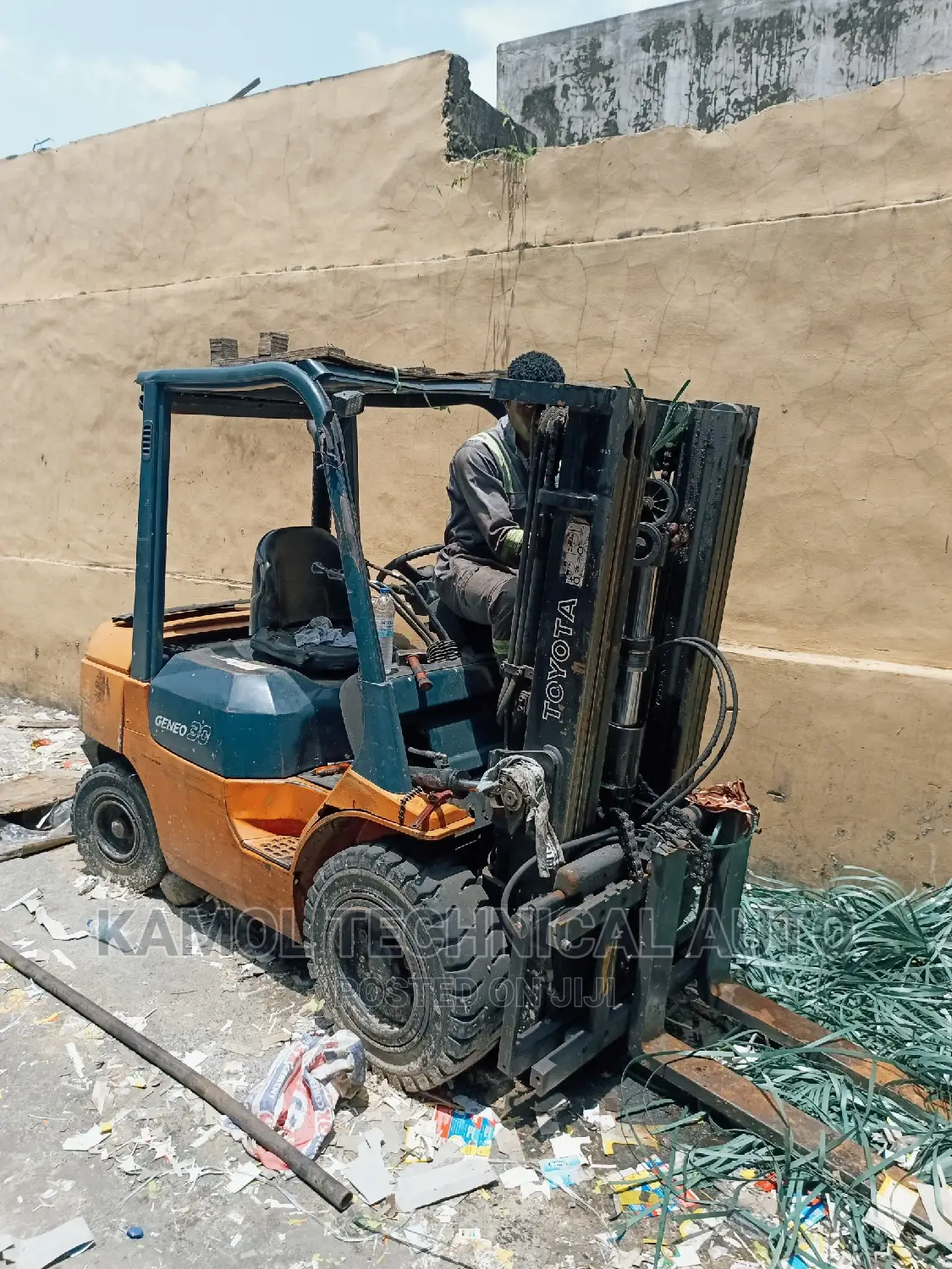 The Equipments Technician Exparts