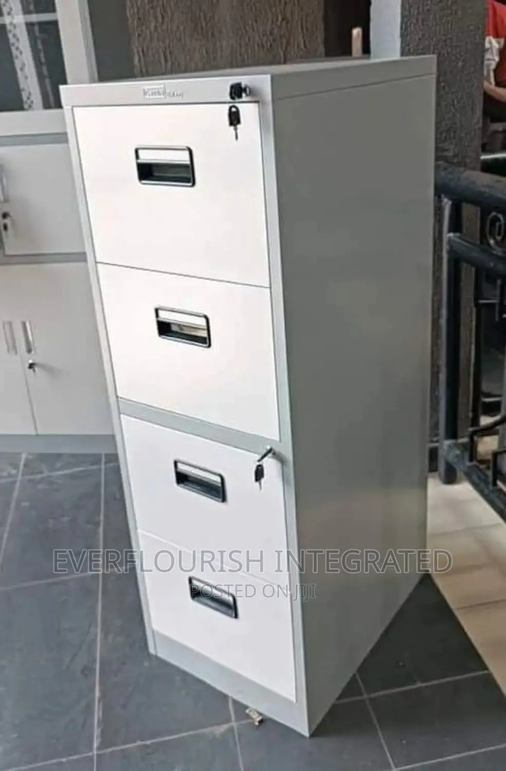 Filling Office Cabinet With 4 Drawers