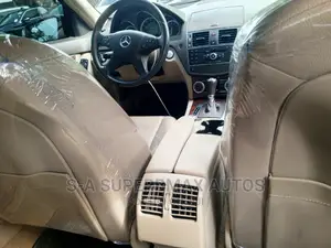Mercedes-Benz C300 2011 Black