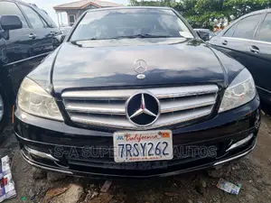 Mercedes-Benz C300 2011 Black