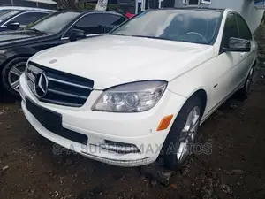 Mercedes-Benz C300 2010 White