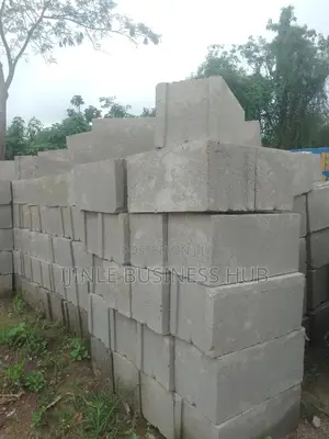 Stonedurst Blocks Available for on-Site Molding