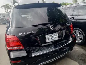 Mercedes-Benz GLK-Class Base GLK 350 4dr AWD 4MATIC (3.5L 6cyl 7A) 2015
