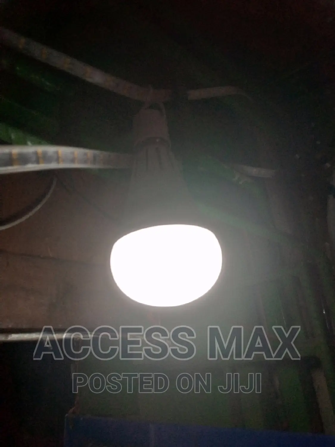Chargeable Light Bulbs
