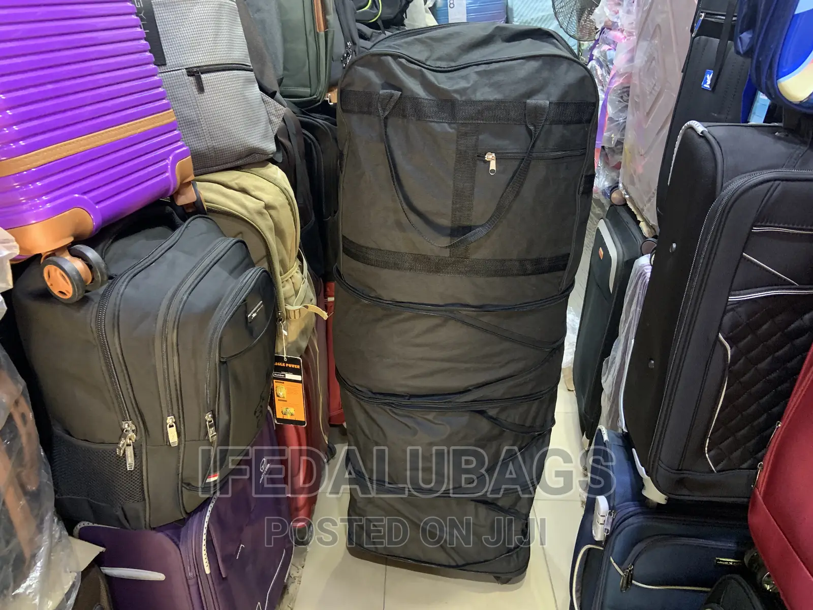 Biggest Size Weightless Collapse-Able Bag With 5 Wheels