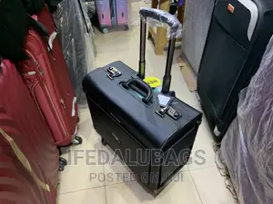 Quality Imported Leaves King Brief Case With Wheels