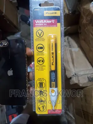 Volt Alert Fluke. Voltage Detector