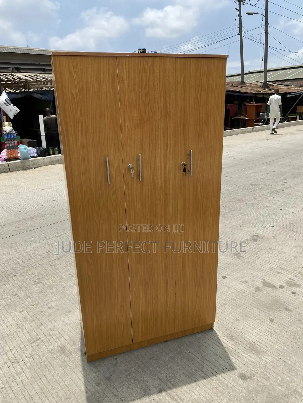 3ft by 6ft Wardrobe