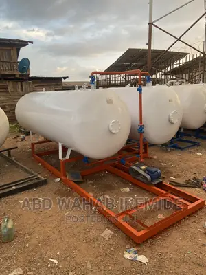 Gas Tanks and Dispensers