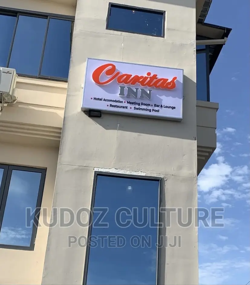 2d/3d Plastic Signage for Brands, Fuel Station, Schools Etc.