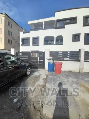 3bdrm Duplex in Chevron for rent