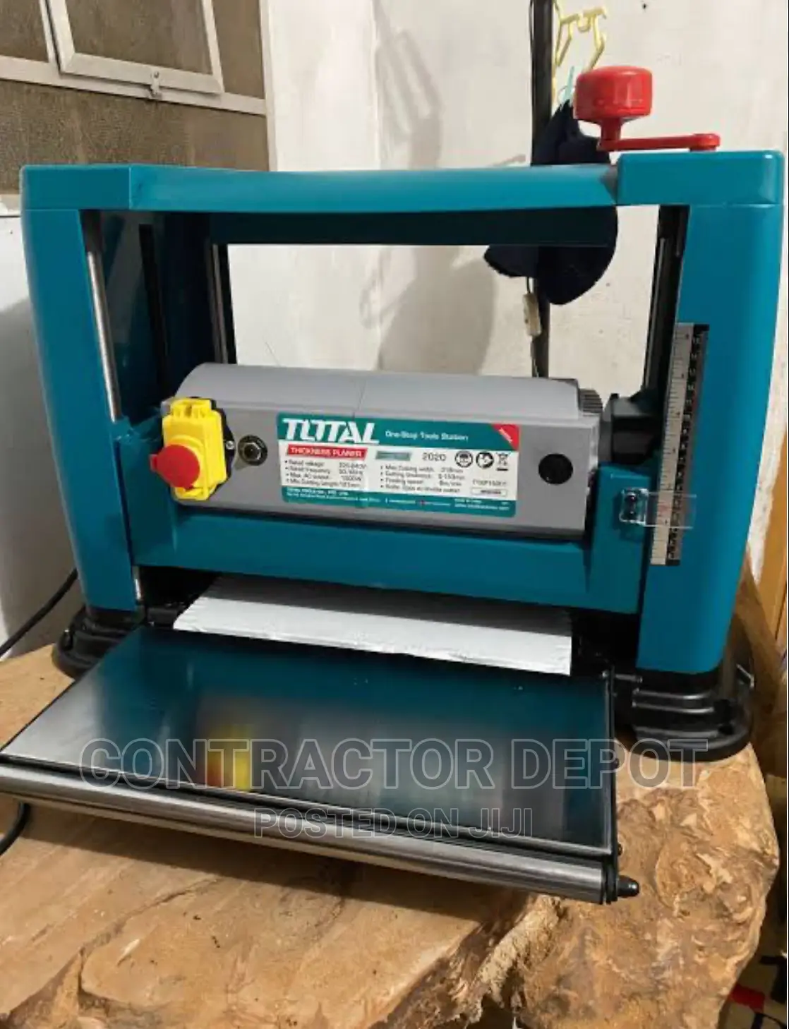 Total TTKP15001 Thickness / Bench Planer