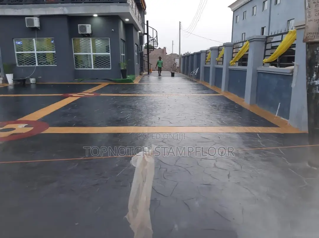 A Floor for a Cool Environment