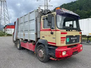 MAN Waste Truck 6 Tyres