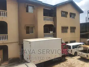 7.5 Tons Truck for Hire at Affordable Rstes
