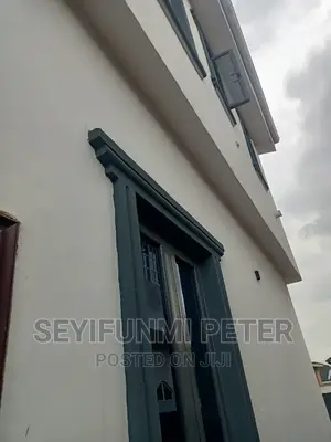Furnished 4bdrm Duplex in Magodo Phase 1 for sale