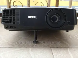 Project a Stunning Full-Screen Presentation With Benq