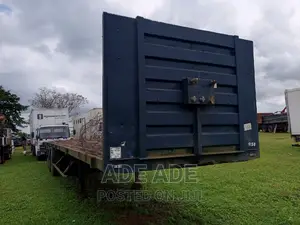 Flatbed With Springs Suspension
