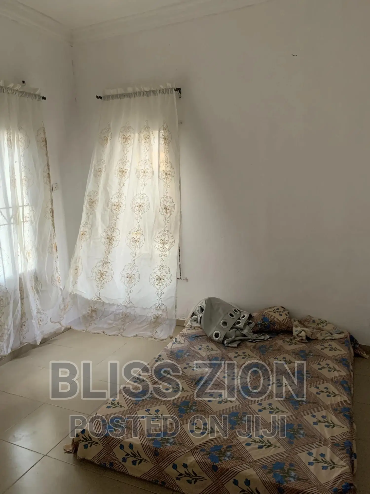 Shared Room / Short Let Apartment