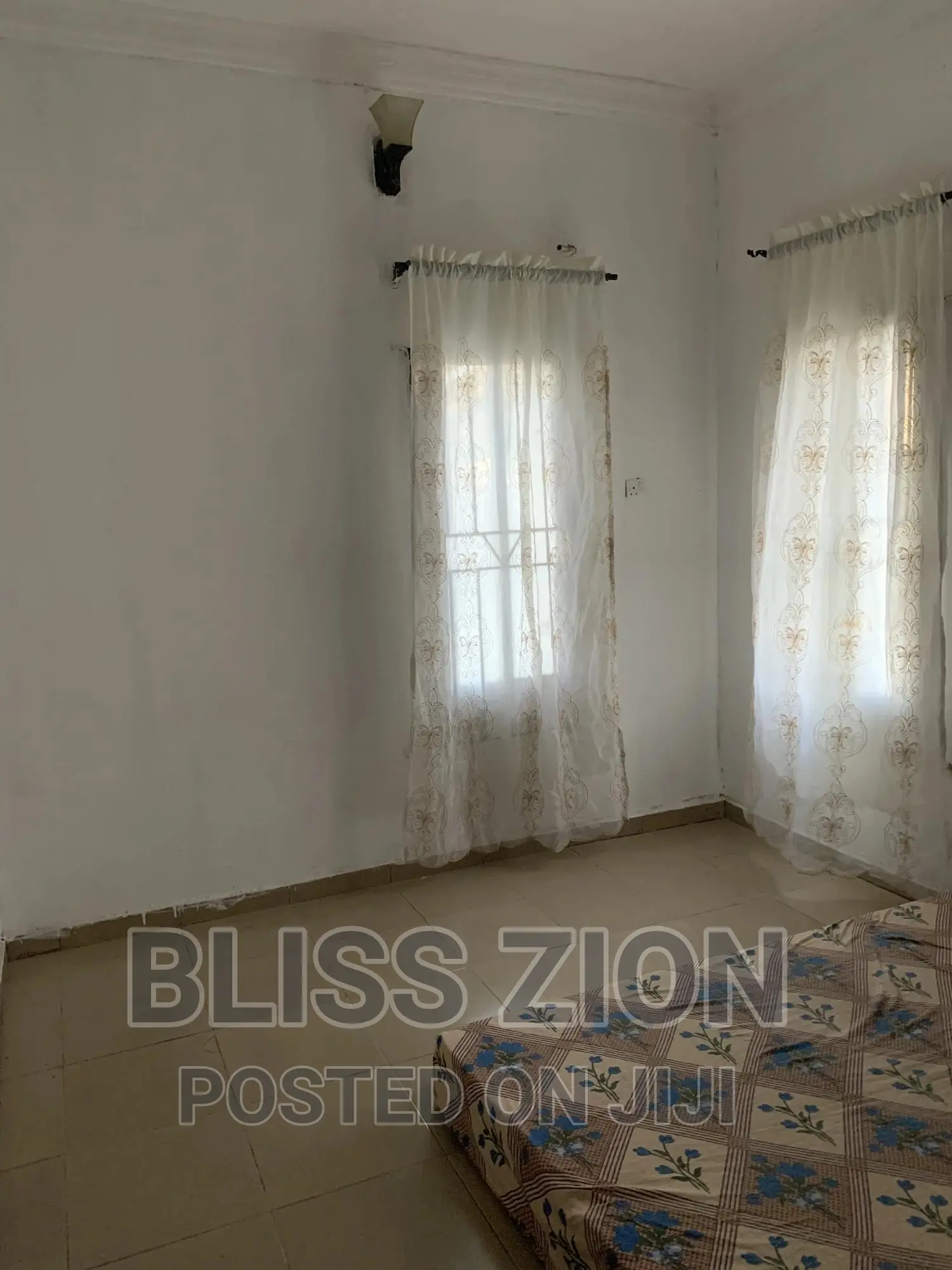 Shared Room / Short Let Apartment