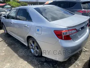 Toyota Camry 2013 Silver