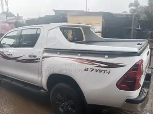 Toyota Hilux Both Cover Sliding Type With TRD Spoiler