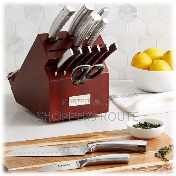 Cuisinart 15-Piece Classic Rotating Block Cutlery Set.