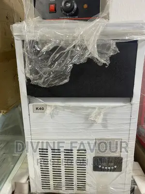 Ice Cube Maker