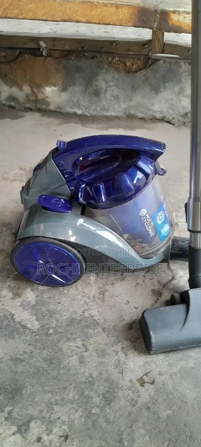Vacuum Cleaner