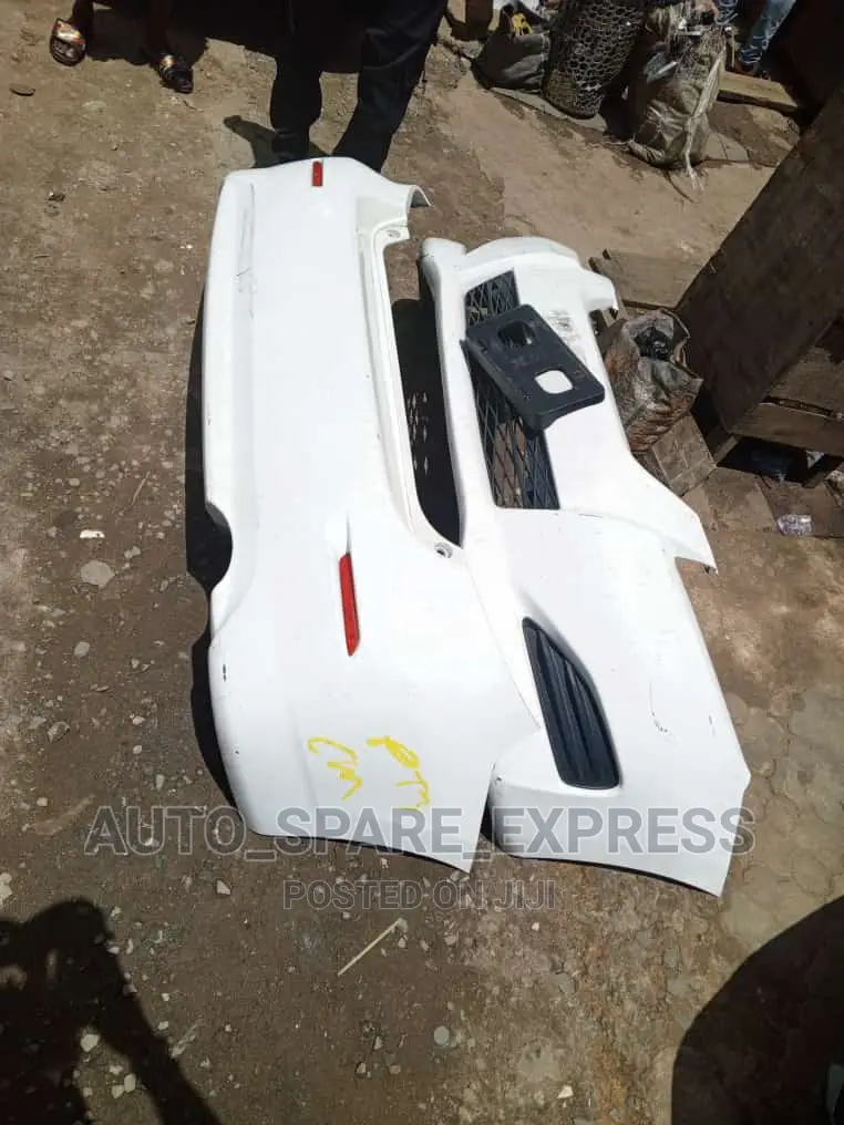 Matrix 2010 Bumper