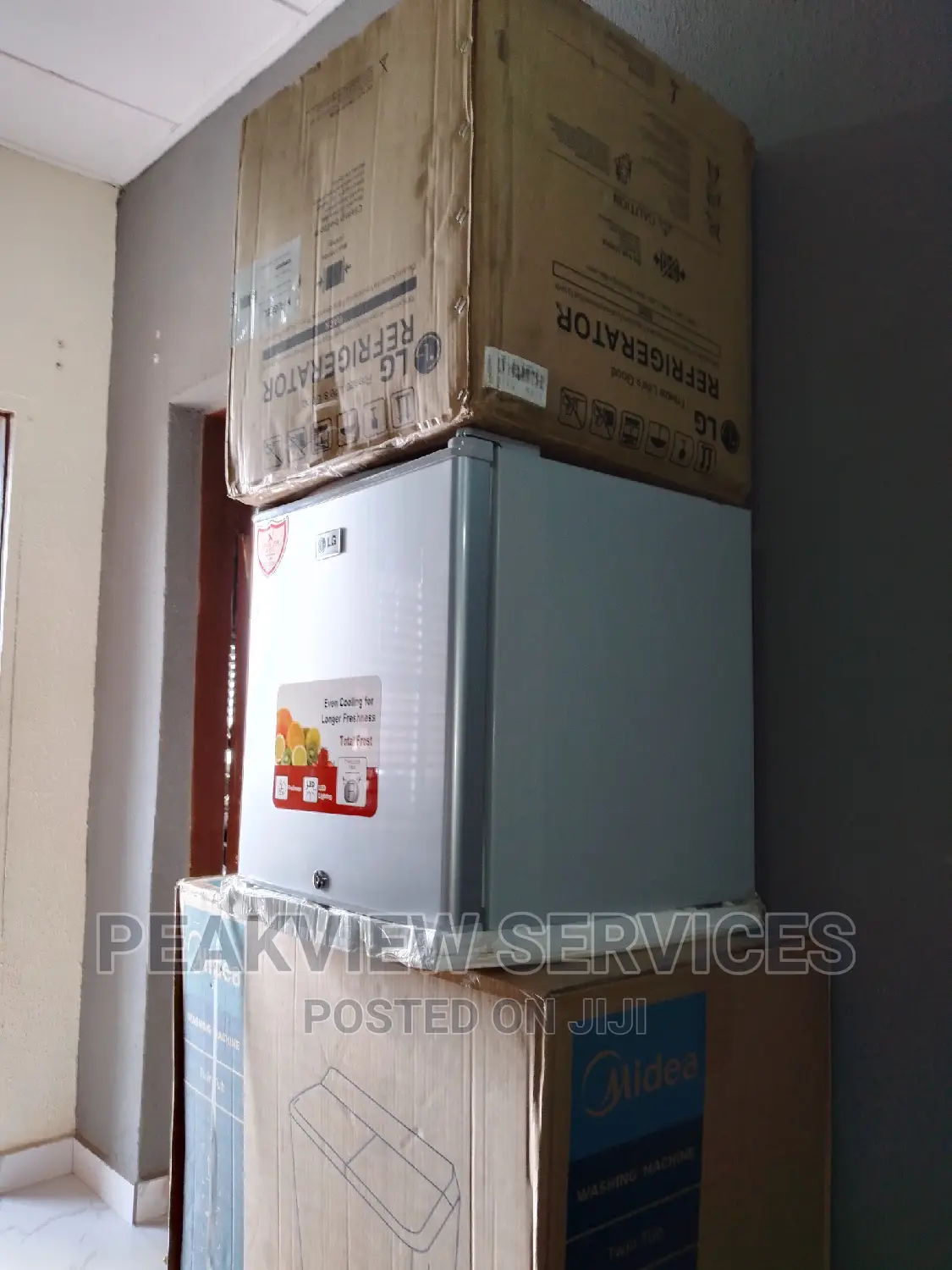 Lg 50l Bed Side Fridge With Shelves+Key Lock