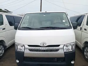 Toyota HiAce 2012 White