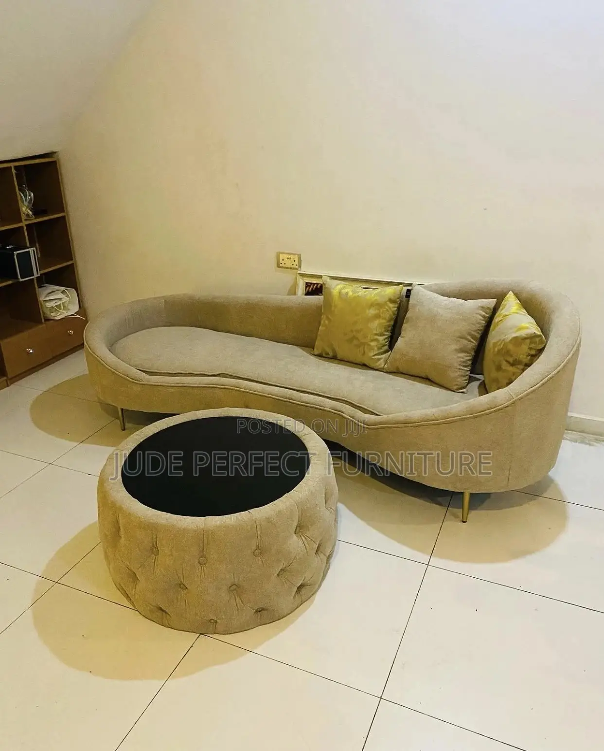 Quality Sofa and Center Table