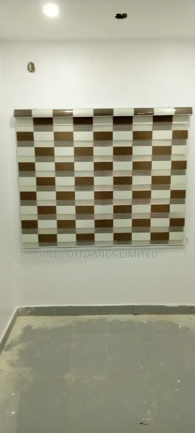 High Quality Window Blind(Free Delivery)