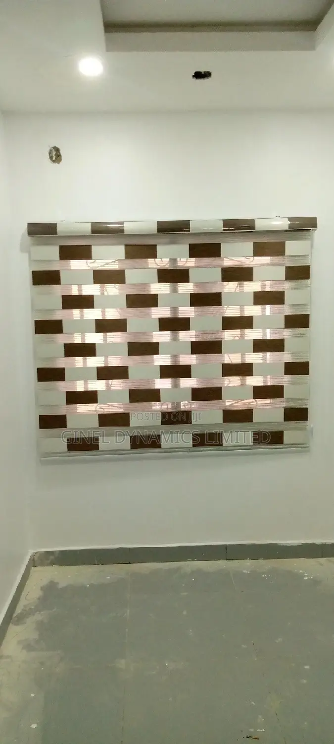 High Quality Window Blind(Free Delivery)