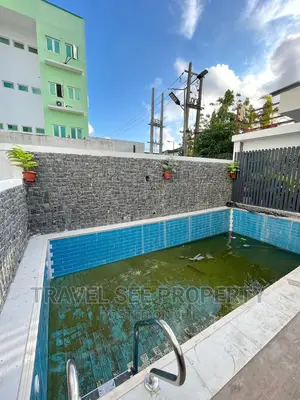 Furnished 5bdrm Duplex in Private Estate Lekki for rent