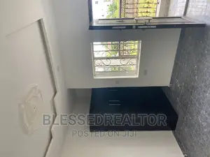2bdrm Block of Flats in New Owerri for rent