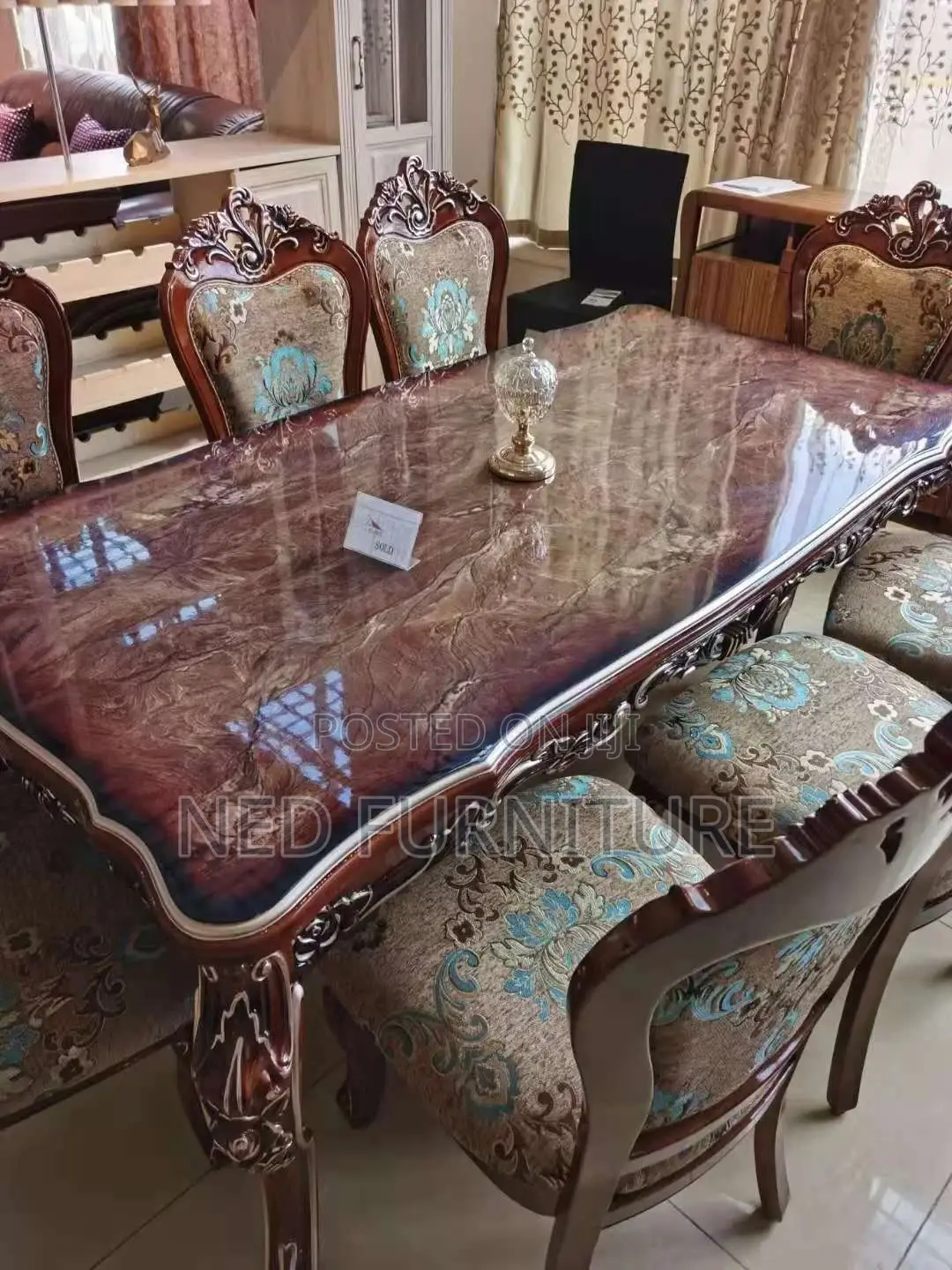 Royale Dining Set by 8 Seater