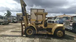 Daf 2100 Flatbed Truck