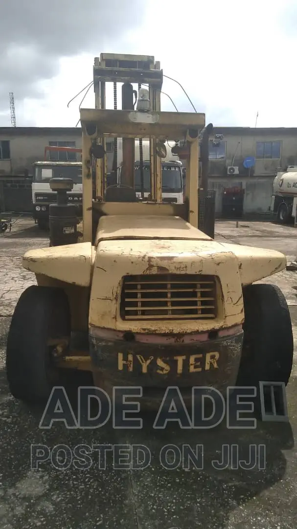 Daf 2100 Flatbed Truck