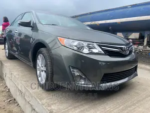 Toyota Camry 2014 Ivory