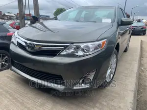 Toyota Camry 2014 Ivory