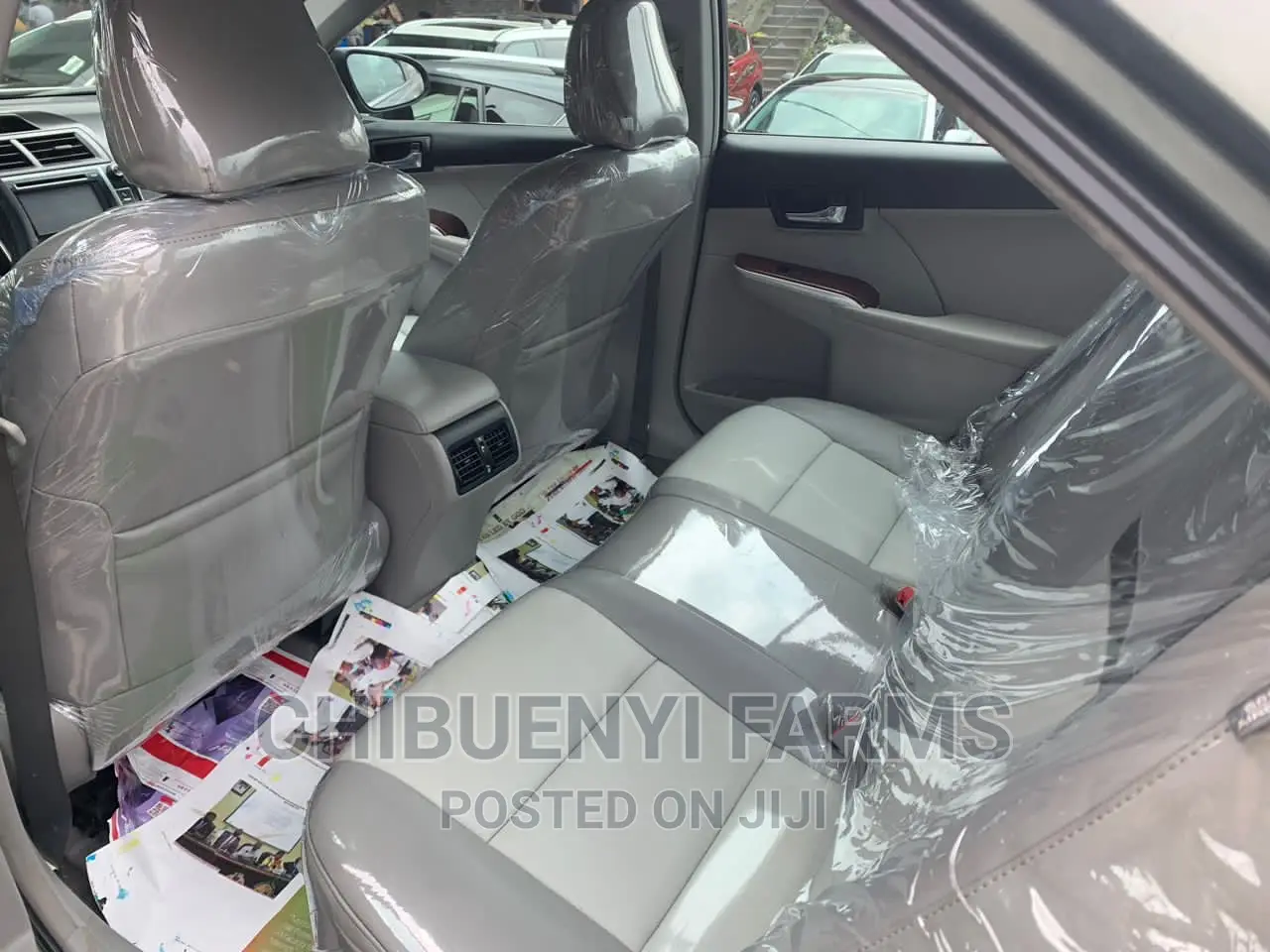 Toyota Camry XLE 4dr Sedan w/Prod. End 11/13 (3.5L 6cyl 6A) 2014 Ivory