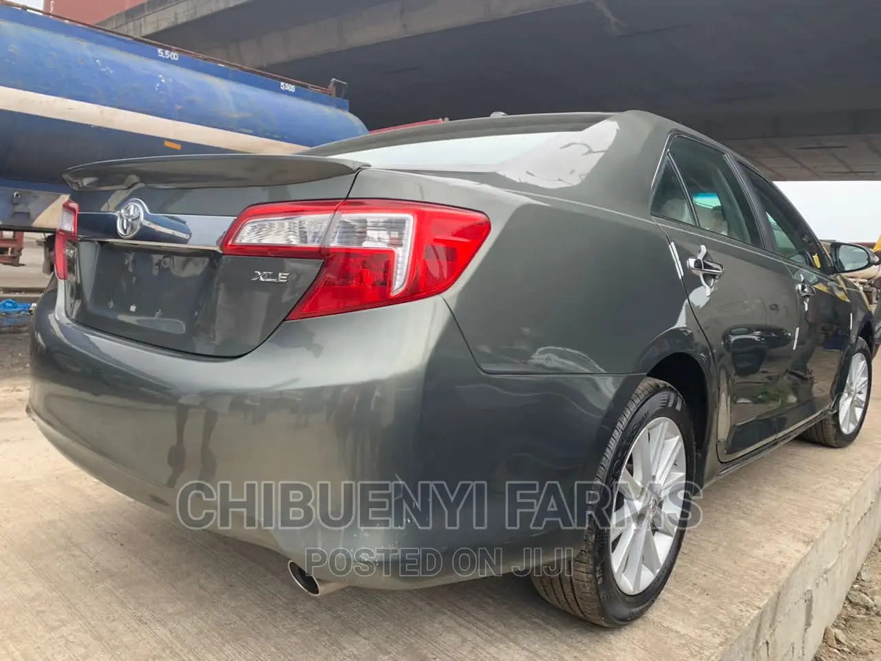 Toyota Camry XLE 4dr Sedan w/Prod. End 11/13 (3.5L 6cyl 6A) 2014 Ivory