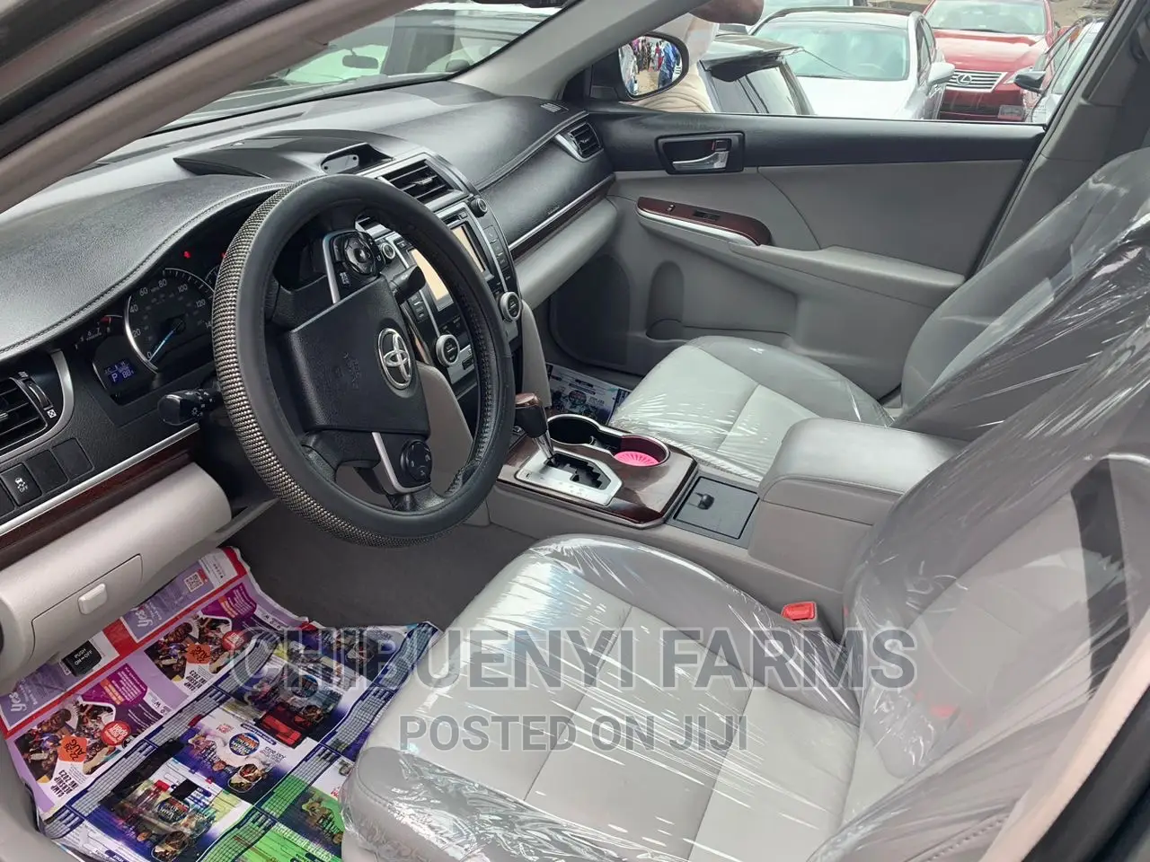 Toyota Camry XLE 4dr Sedan w/Prod. End 11/13 (3.5L 6cyl 6A) 2014 Ivory