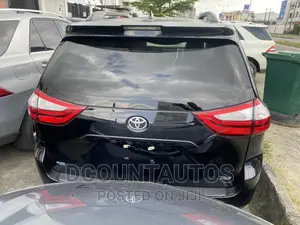 Toyota Sienna XLE AWD 2019 Black