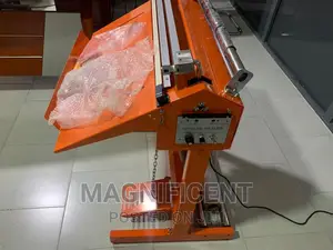 Pedal Sealing Machine With Cutter