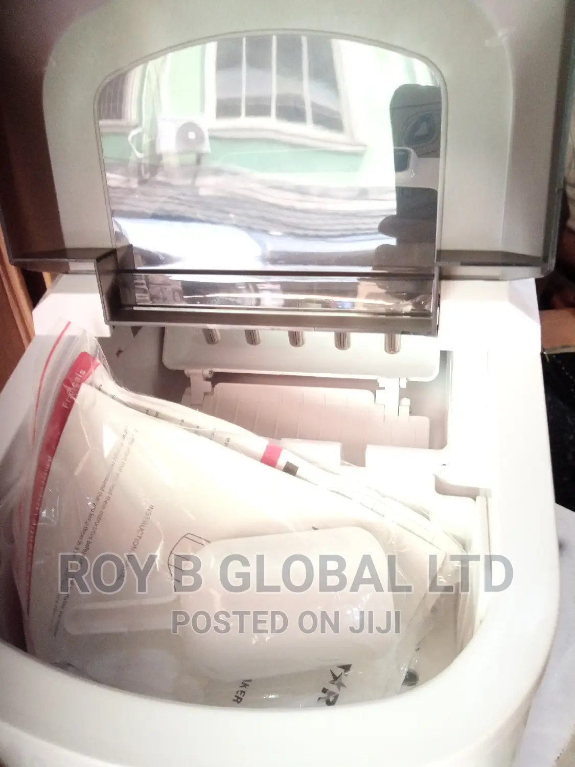 Polystar Ice Maker