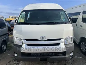 Toyota HiAce 2020 White